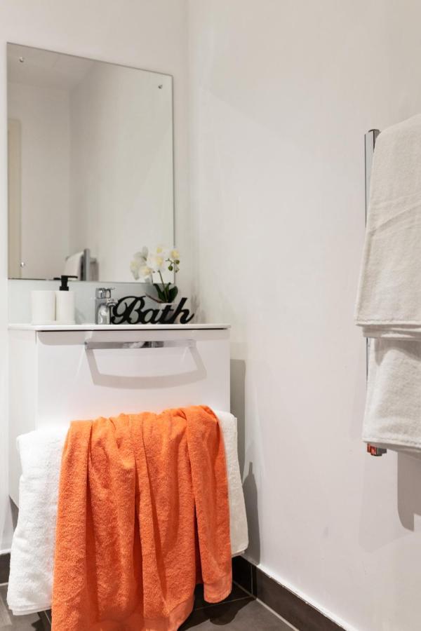 40 Percent Off Long Stays - City Centre - Close To Bullring - Suitable For Business, Families, Relocations And Leisure - Eastgate L Free Wifi I Birmingham Bagian luar foto