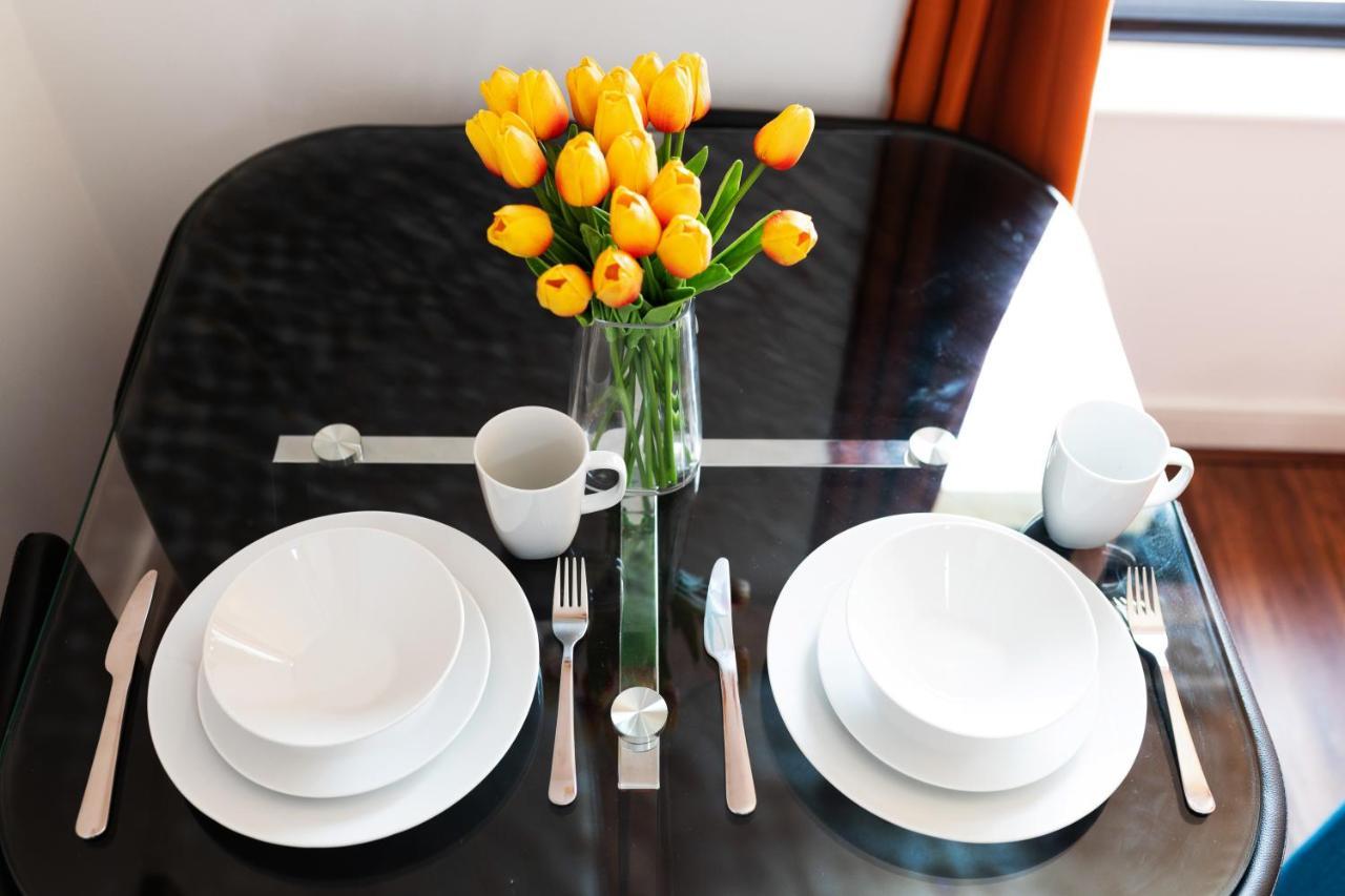 40 Percent Off Long Stays - City Centre - Close To Bullring - Suitable For Business, Families, Relocations And Leisure - Eastgate L Free Wifi I Birmingham Bagian luar foto